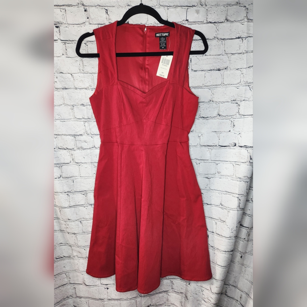 Hot Topic Red Retro Pinup Swing Midi Dress w/ Pockets Size Medium NWT